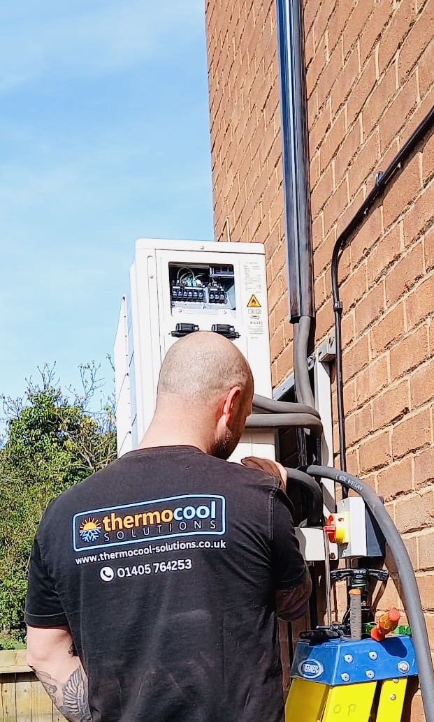 thermocool engineer checking